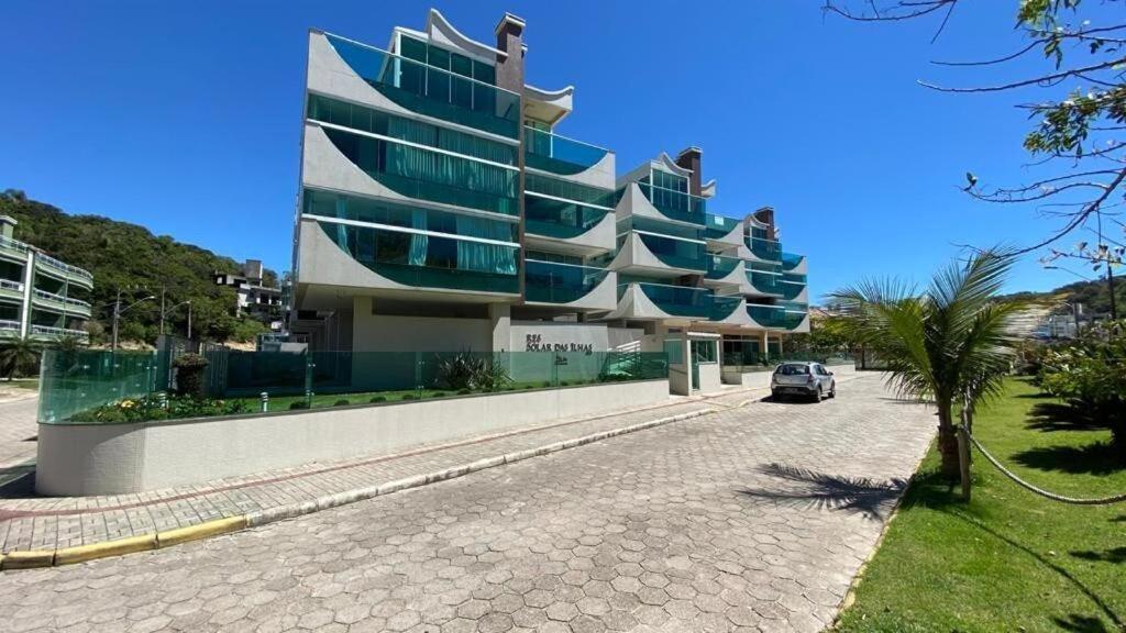 Solar Das Ilhas - Aconchegante Apartamento Na Linda Praia De 4 Ilhas Бомбиньяс Экстерьер фото